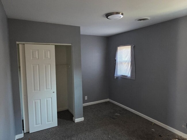 Building Photo - LIMITED TIME**1/2 OFF DEPOSIT**