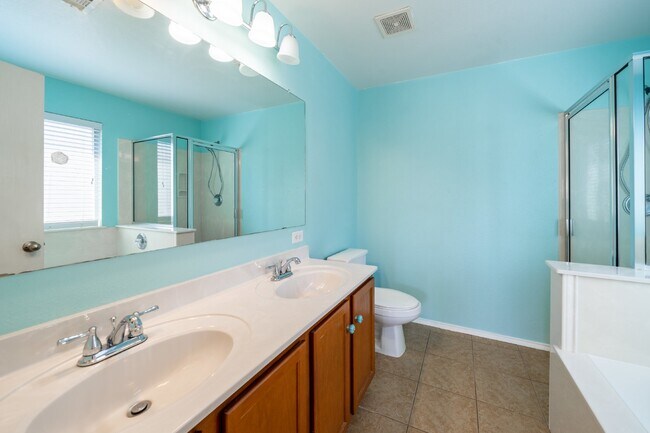 Building Photo - 8438 Silver Willow
