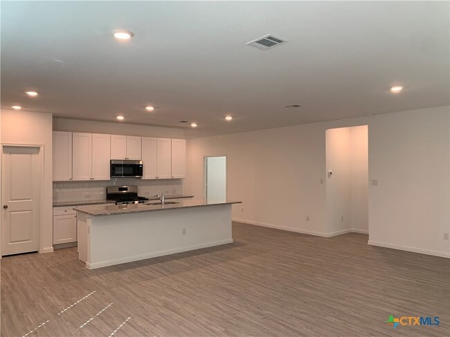 Building Photo - 458 Fairy Duster Dr