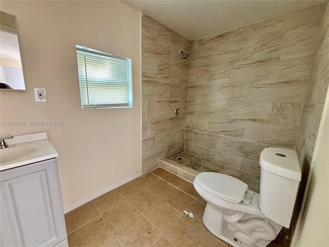 Building Photo - 514 N 27th St