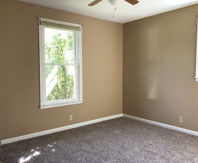 Building Photo - Recently Renovated Three Bedroom in Gallatin