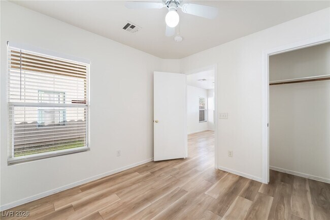 Building Photo - 5474 Jacobs Field St