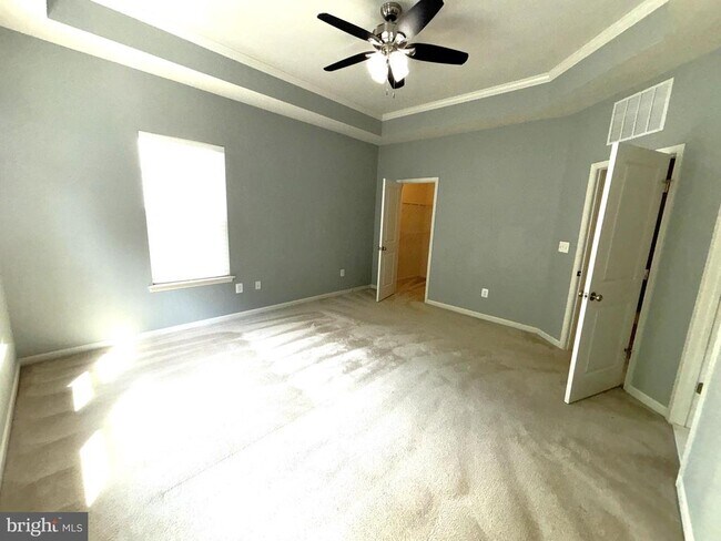 Building Photo - 22410 Glenbow Way