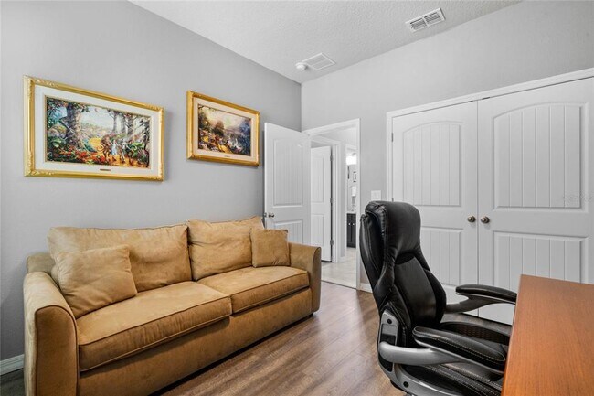 Building Photo - 10131 Audubon Trce Aly