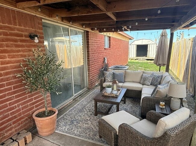 Building Photo - 9906 Randall Dr