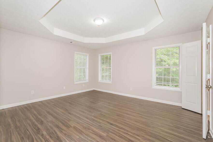Building Photo - 5712 Mistyview Dr