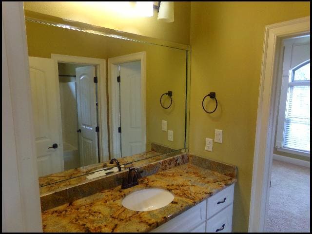 Building Photo - 111 Chelle Ln