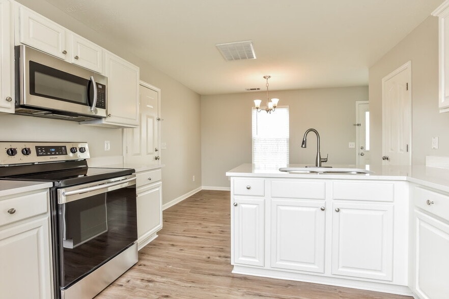 Building Photo - 1214 Elisha Ct