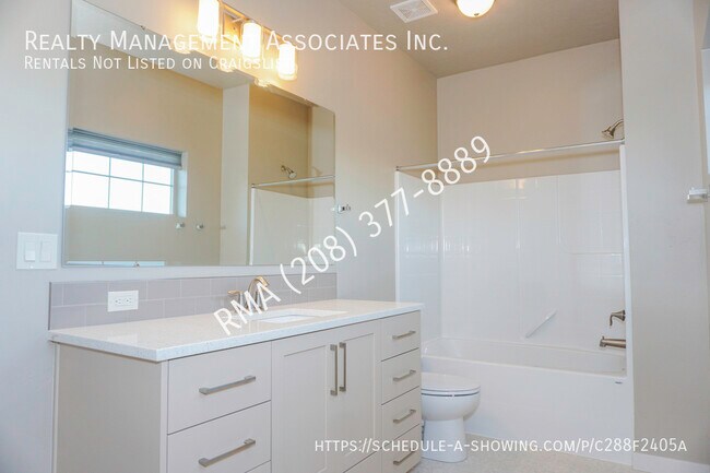 Building Photo - 5074 N Cortona Way