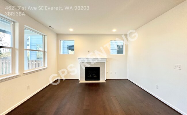 Building Photo - 4621 31st Ave SE