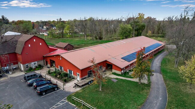 Building Photo - 5938 Newhouse Rd