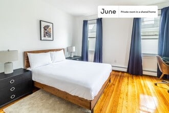 Building Photo - Room in Shared 7 bed/2 bath home
