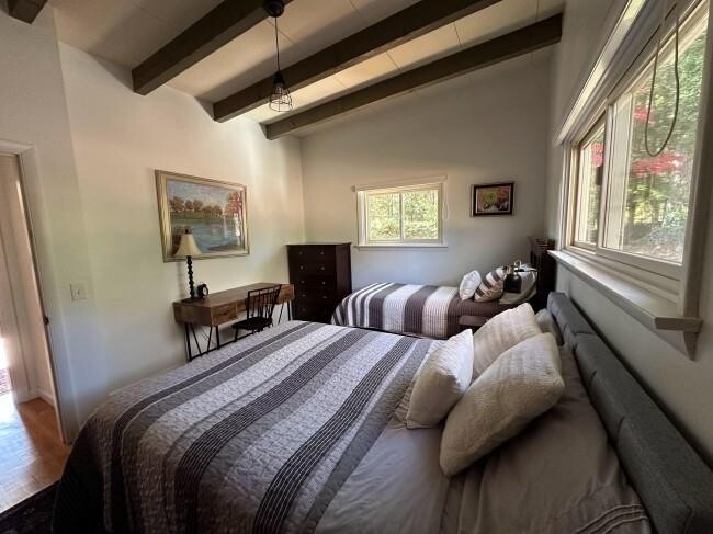 Building Photo - 9 Wampanoag Cir