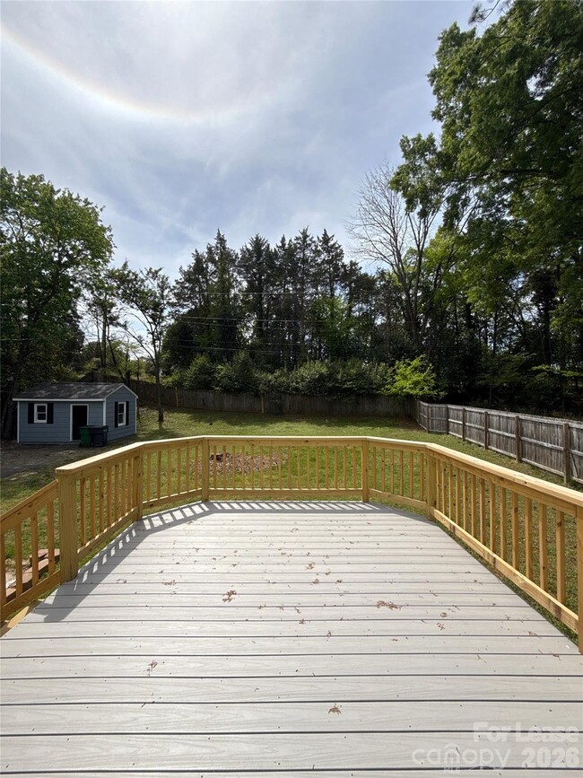 Building Photo - 7124 Starvalley Dr