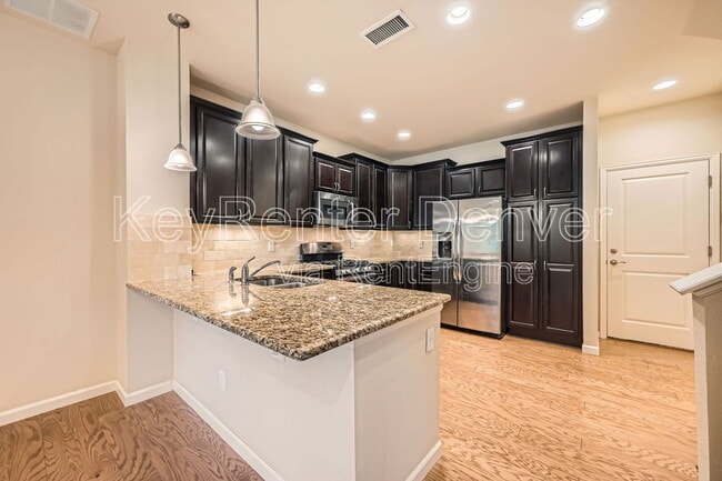 Primary Photo - 8951 E Phillips Dr