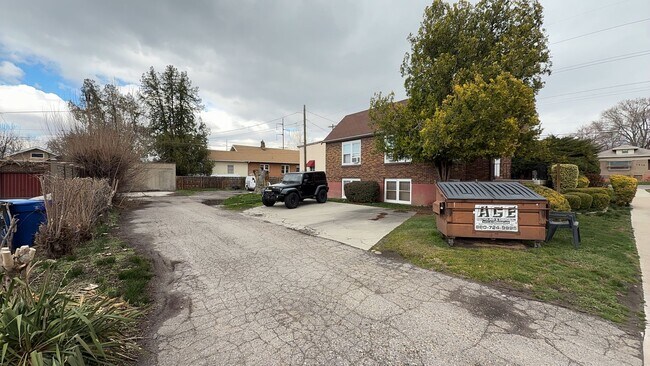 Building Photo - 1918 S 900 E