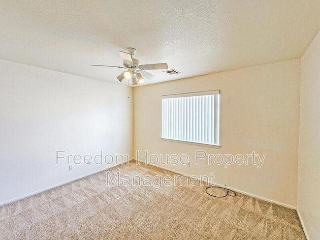 Building Photo - 1850 Pershing Ave