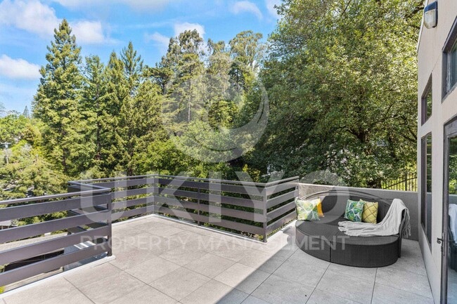 Building Photo - 6588 Longwalk Dr