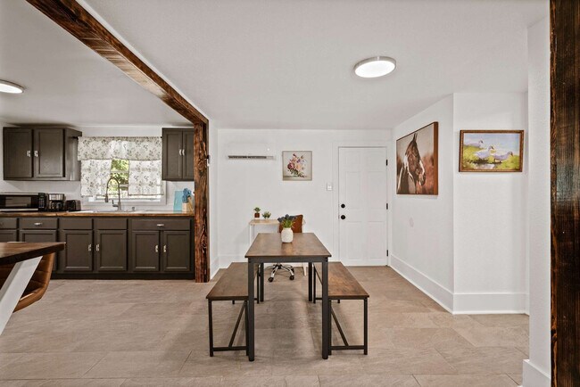 Building Photo - 2904 Berwick St