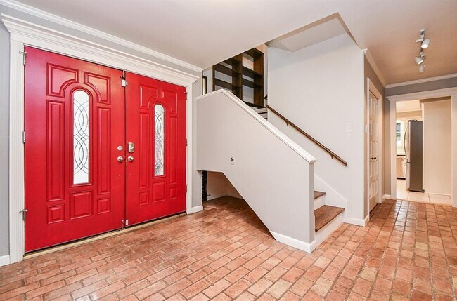 Building Photo - 3402 El Dorado Blvd