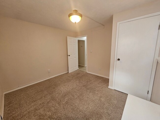 Building Photo - 5458 Celeste View Dr