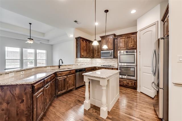 Building Photo - 1025 Pampa Dr
