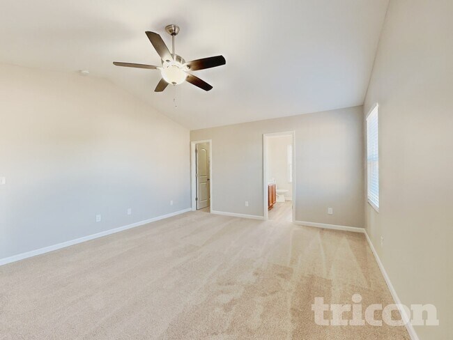 Building Photo - 312 Sequoia Dr