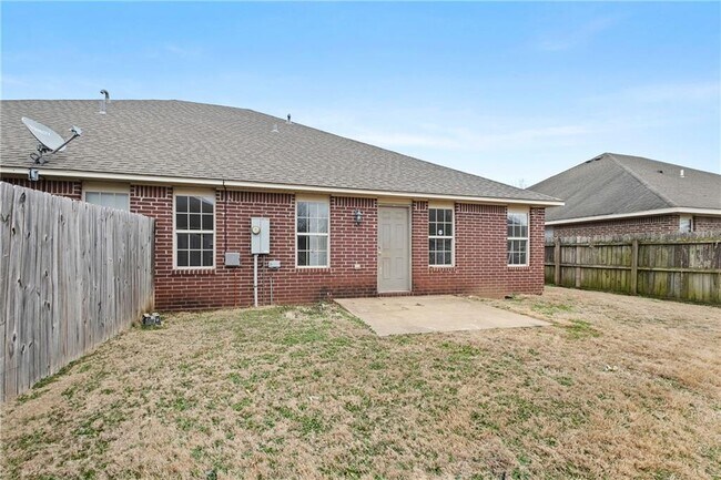 Building Photo - 1667 Evening Shade Dr