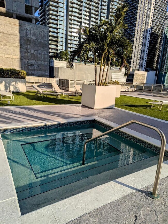 Building Photo - 690 SW 1st Ct