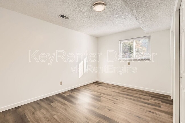 Building Photo - 969 S Miller Way