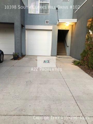 Building Photo - 10398 S Clarks Hill Dr