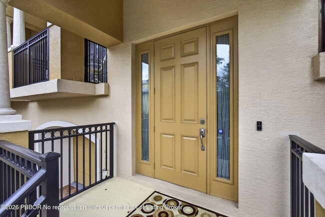 Building Photo - 803 del Sol Cir