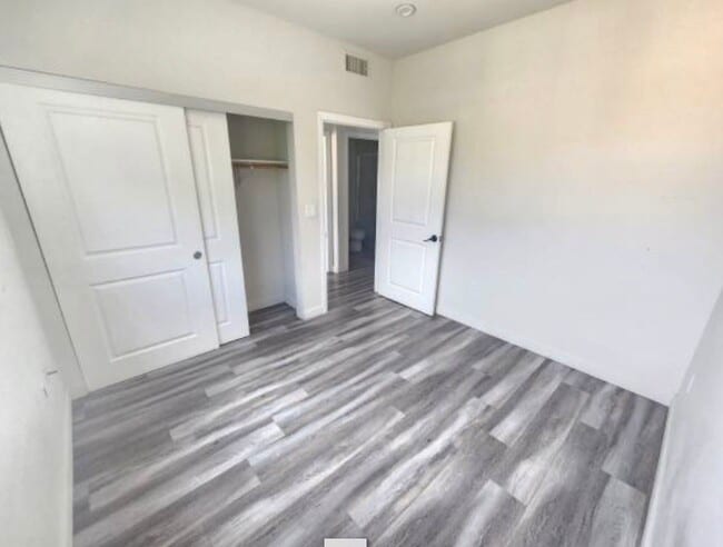 Building Photo - 6824 Ben Ave