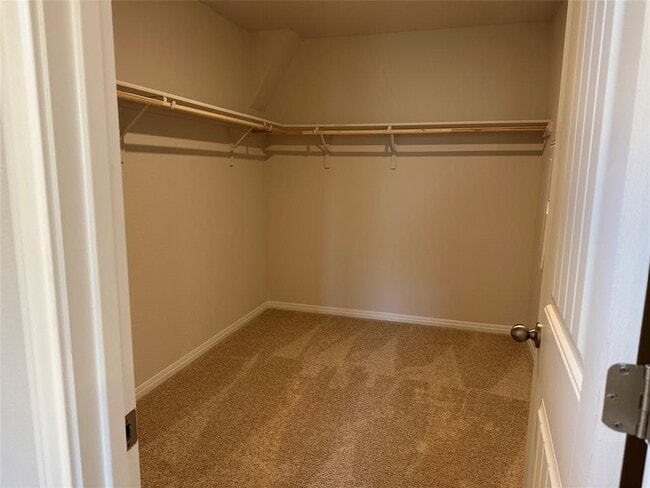 Building Photo - 13713 Howser Trce