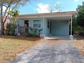 Building Photo - 4942 Oxford Ave N