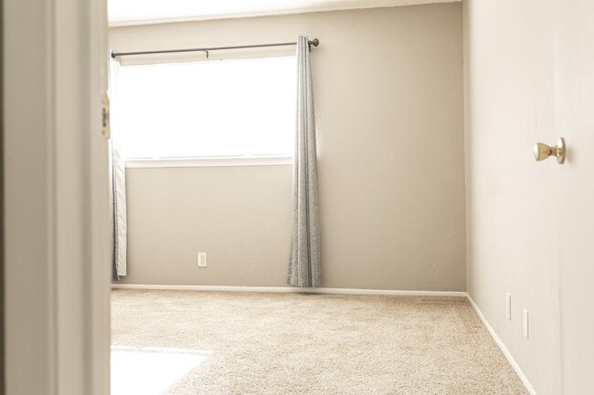 Building Photo - 216 Warbonnet Trail
