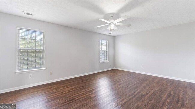 Building Photo - 317 Shasta Ln