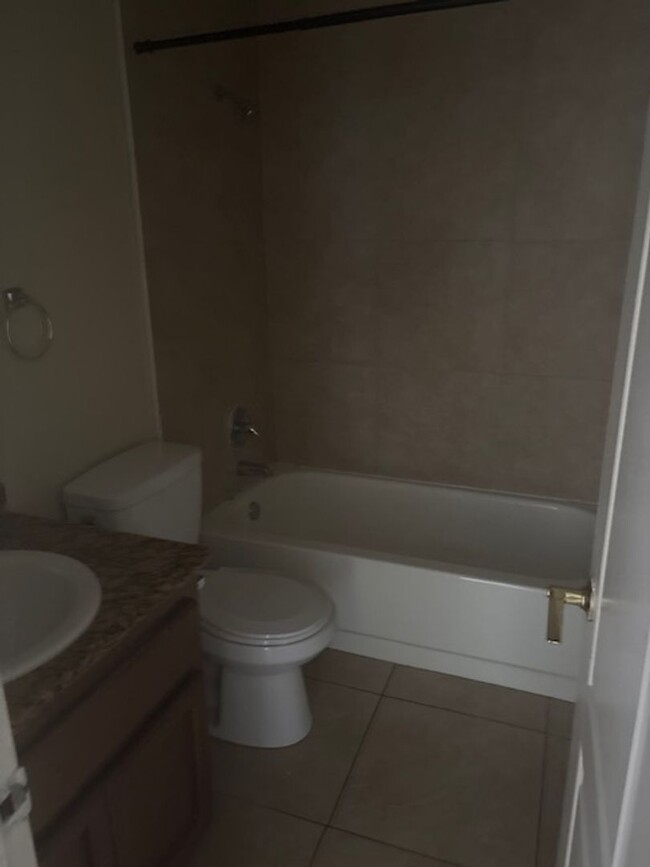 Building Photo - 4223 Zavala St
