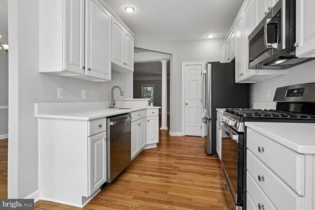 Building Photo - 4370 Thomas Brigade Ln