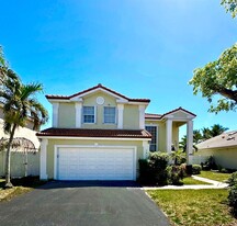Building Photo - 14150 Oak Ridge Dr
