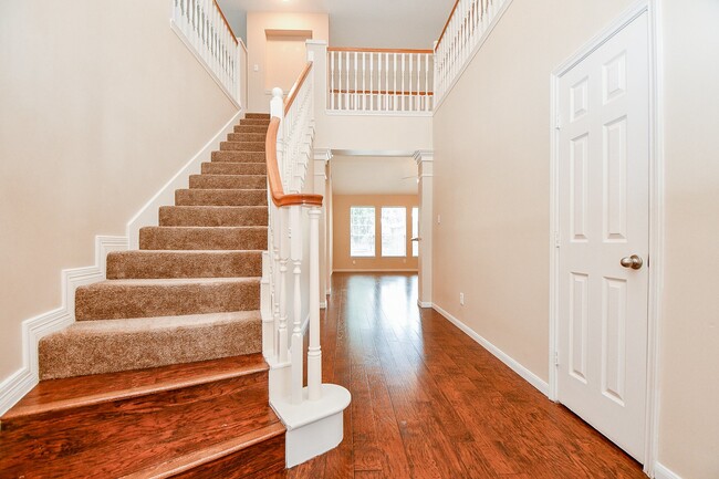 Building Photo - 5322 Pebble Way Ln