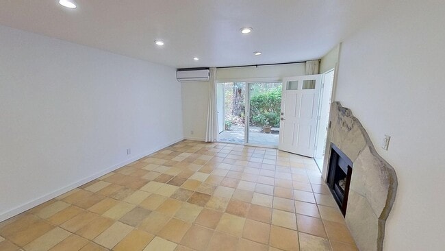 Building Photo - 7640 Hollister Ave
