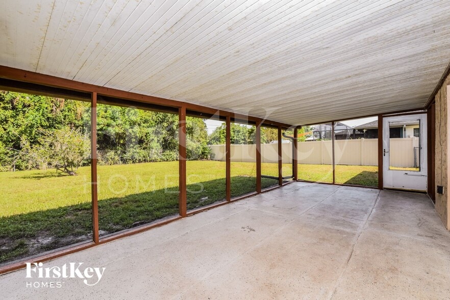 Building Photo - 201 Lambert St