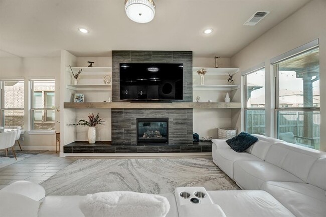 Primary Photo - 17012 Pleasanton Cove