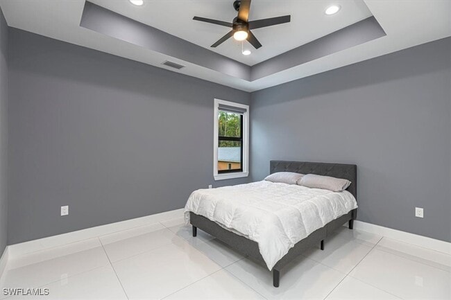 Building Photo - 4029 2nd Ave SE