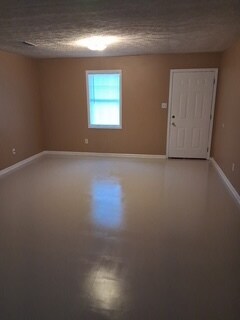 Building Photo - 457 Otis Dr