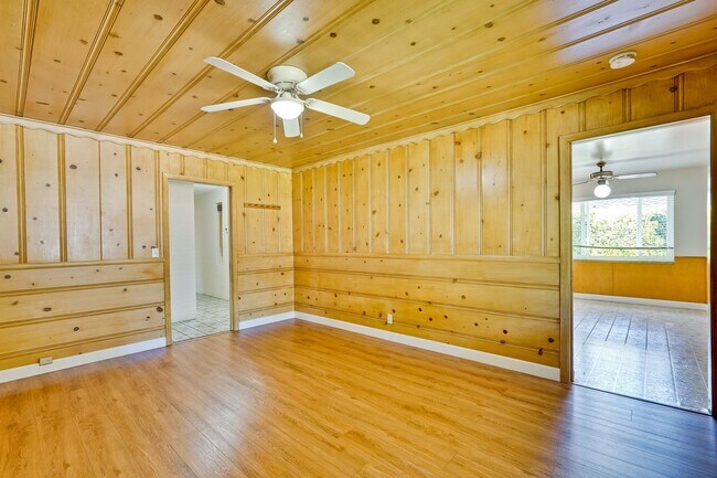 Building Photo - Midcentury Willow Glen Charmer ~ Close to ...