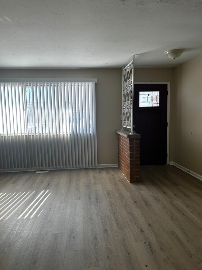 Building Photo - 5449 Bromwick Dr