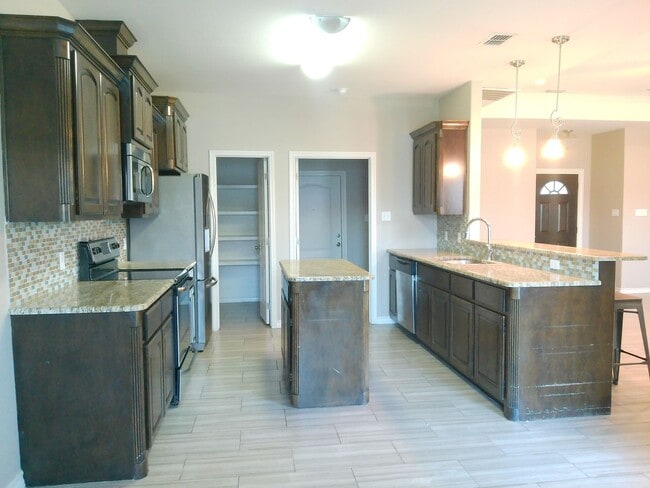 Building Photo - 1117 Sambar Ln