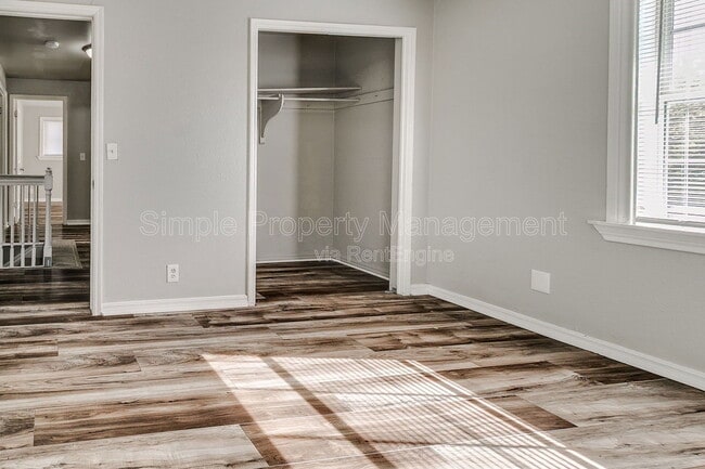 Building Photo - 820 NE 81st St